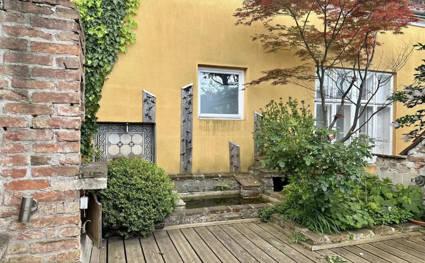 Modern Central Schönbrunn Apartment with Garden 비엔나